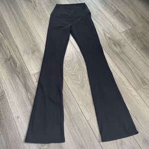 ALO Yoga Black Leggings